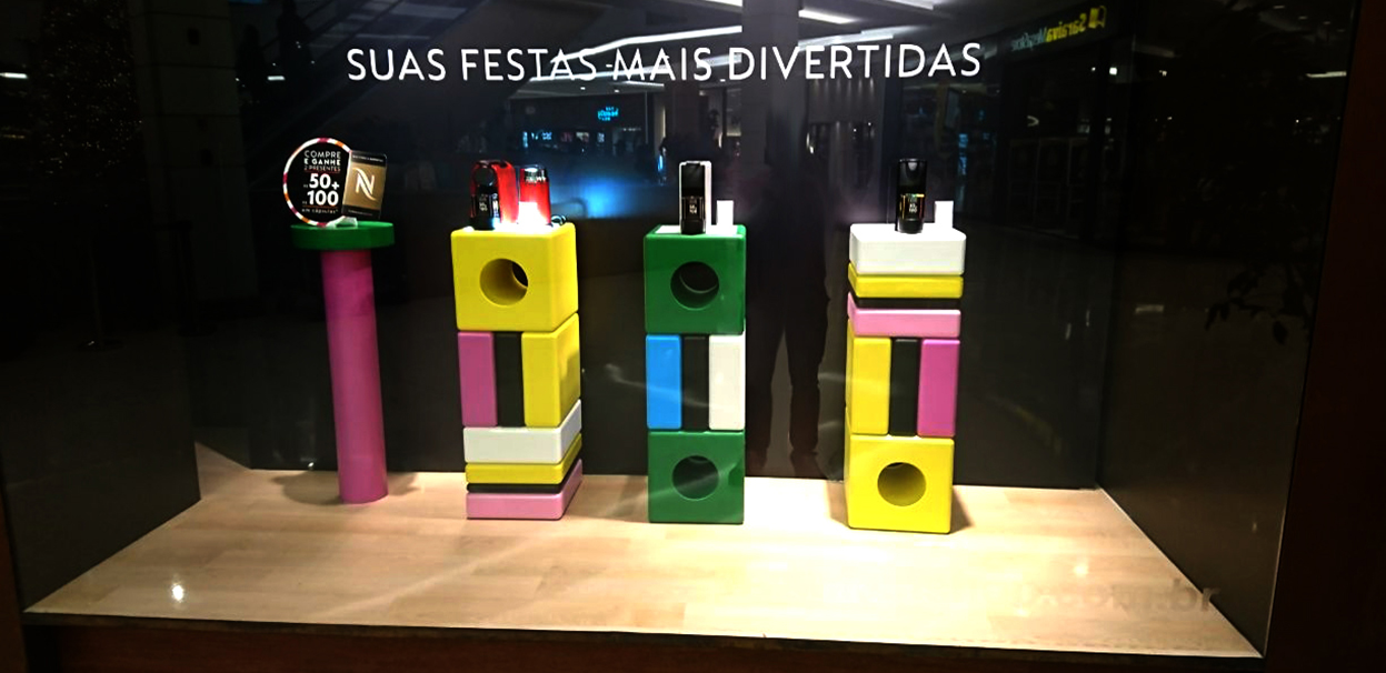 nespresso vitrine 02.jpg