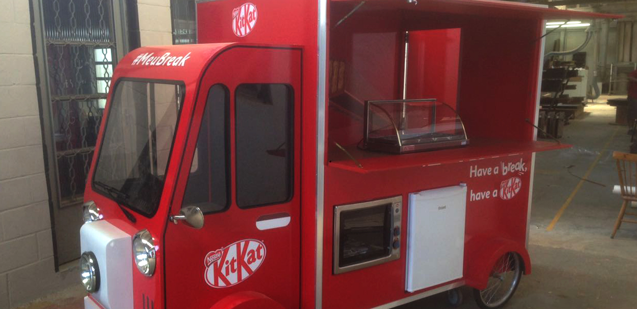 tuktuk kitkat 01.jpg